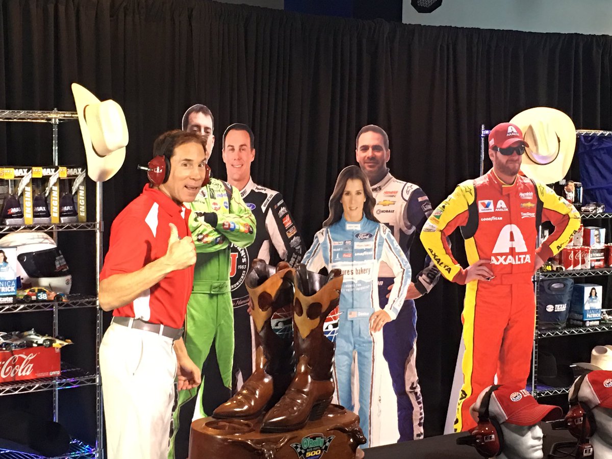 Having a great time at <a href="/TXMotorSpeedway/">Texas Motor Speedway</a> today! 👍