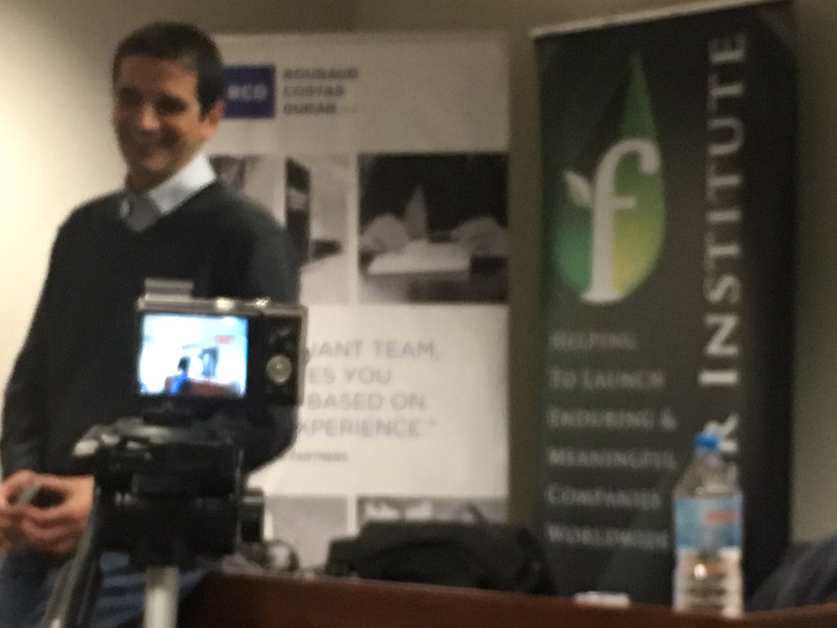 <a href="/davidtomas/">David Tomas</a> de <a href="/cyberclicknet/">Cyberclick</a> en <a href="/foundingEs/">Founder Institute Es</a> compartiendo su experiencia creando equipos emprendedores. <a href="/ursrothmayr/">Urs Rothmayr</a> @RCDslp