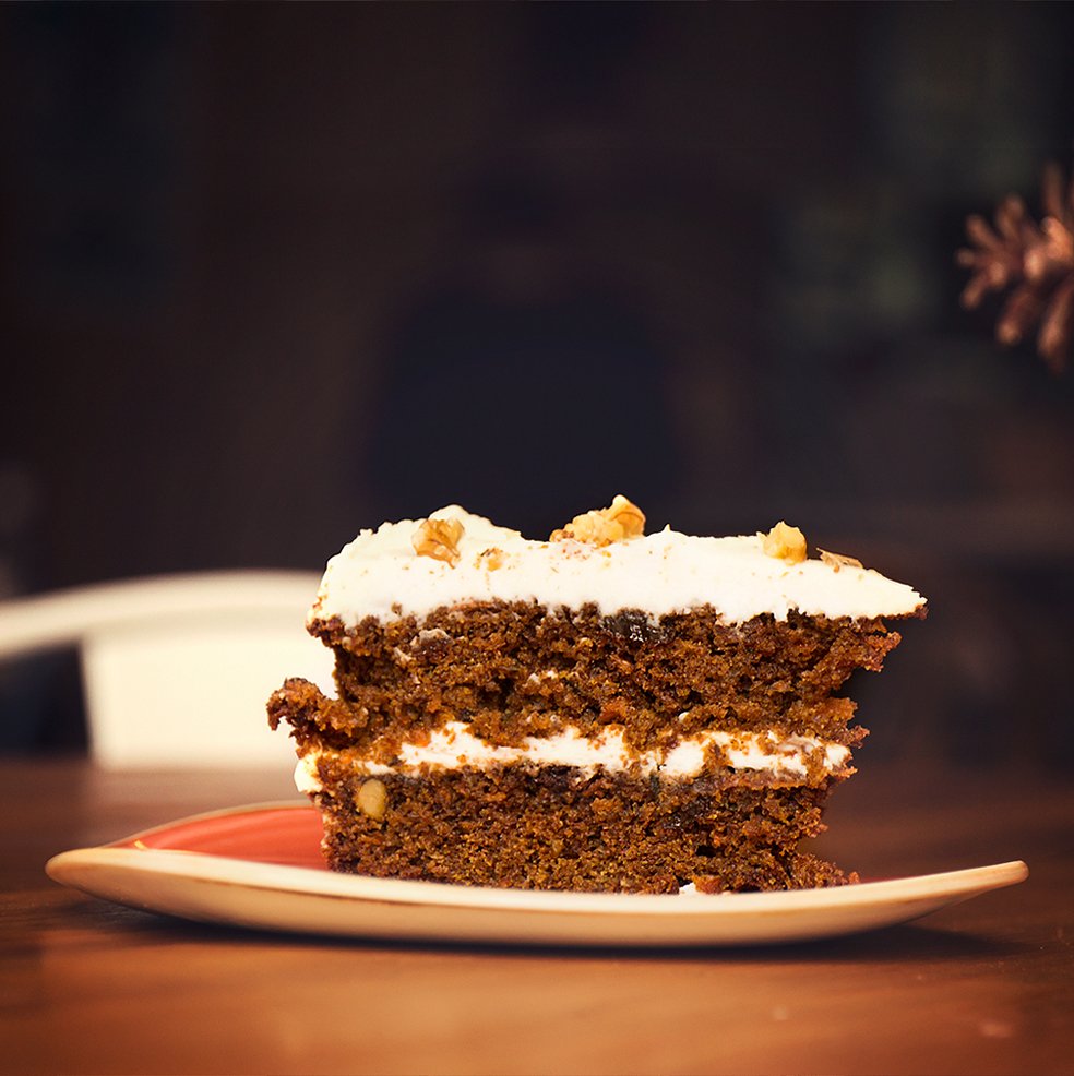 Sometimes, a big slice of cake is all you need🍰 #carrotcake #cake #delicioso #delicious #zanahoria #happymoment #dflorez #homemadefood #bake