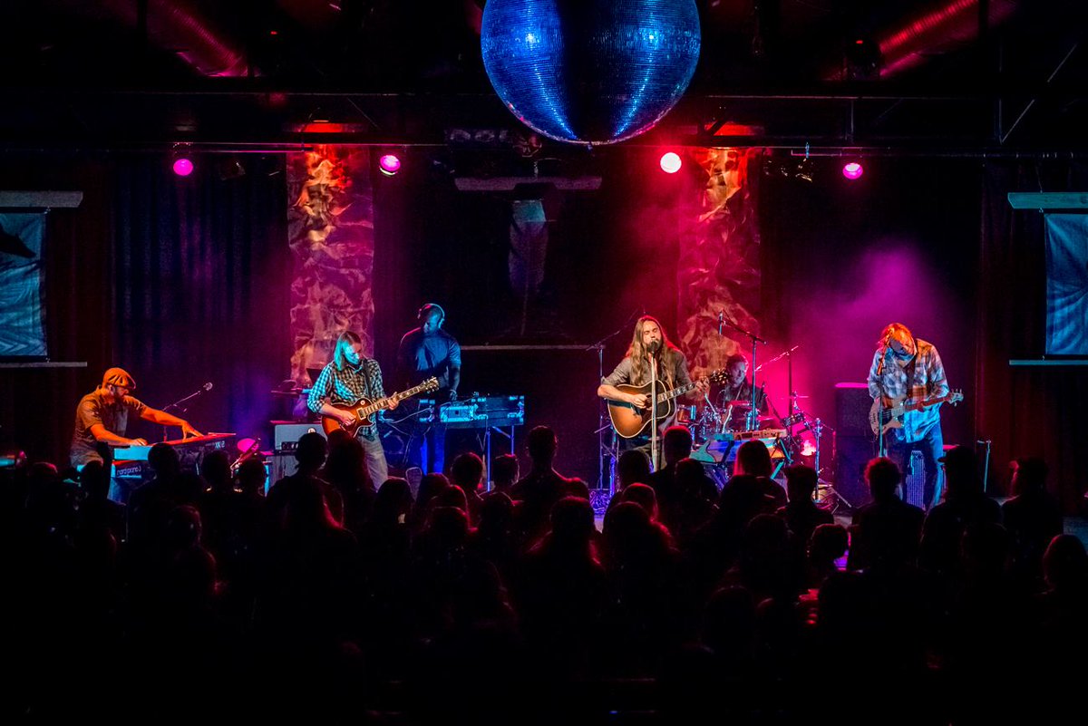 Treat yourself to a night of rock, funk and soul music when Badfeather takes the stage:
1.19 at The Cabin
1.20 at The Royal with Talia Keys