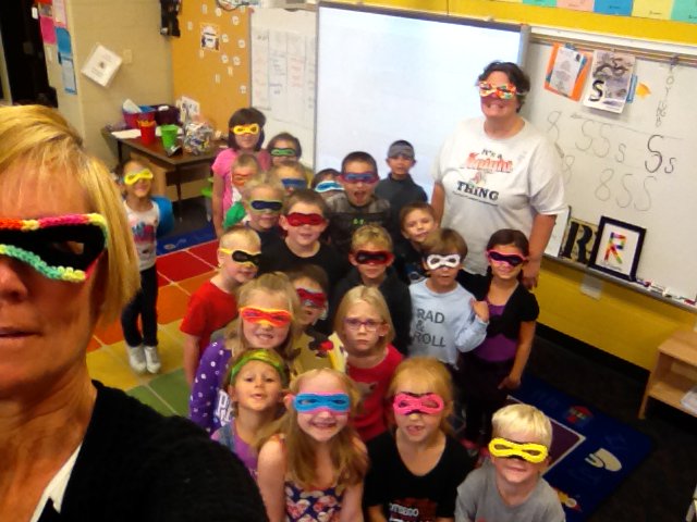 KirstinaJames's tweet image. Learning on the Smartboard! #RichardsonistheBEST #OtsegoKnights  #SmartBoardFun #kirstinaroberts@robertskirstina