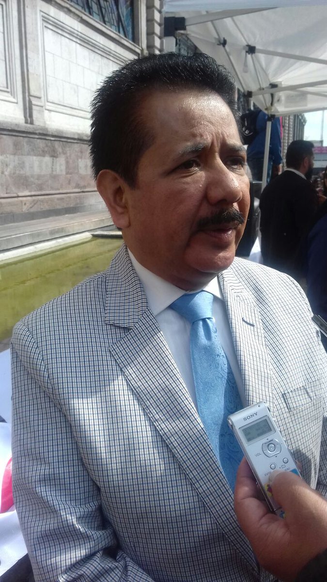 SOLTOLUCA's tweet photo. #EnBreve El senador @SenLuisSanchez del @prdedomex llamó a su dirigencia nacional a no imponer alianzas, ni candidatos. https://t.co/m89ORtwAO2