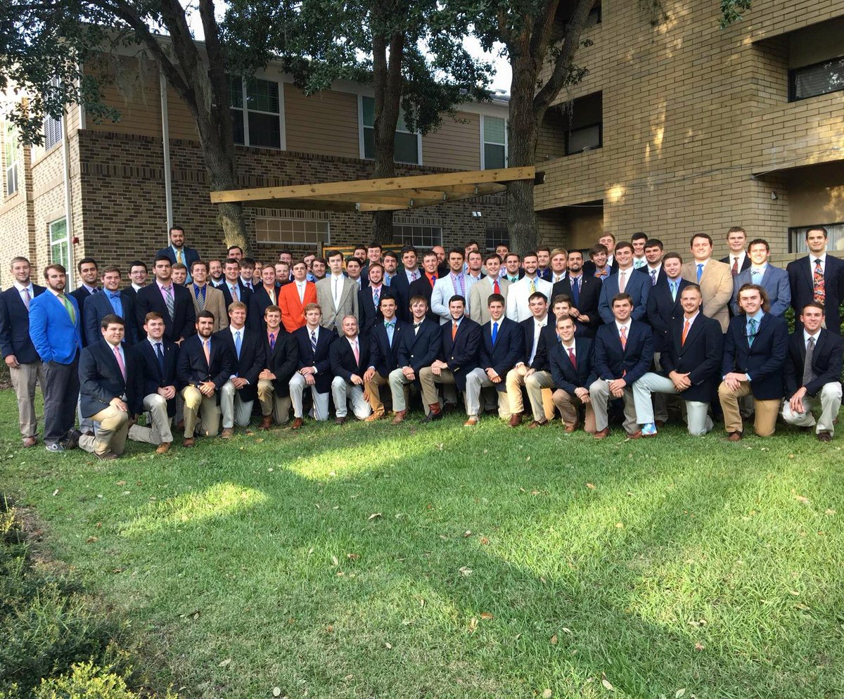 The Brothers of <a href="/AGR_UF/">UF Alpha Gamma Rho</a> invite young men to their spring rush on Jan. 23-27. Alpha Gamma Rho is the premier nat'l #agriculture #fraternity.
