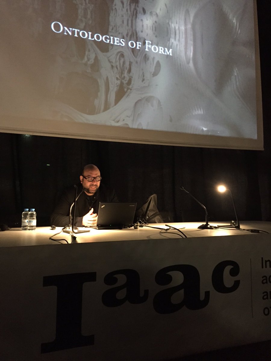 mathimare's tweet photo. Understanding rulesets in #nature and applying them to an #aesthetic condition now w/@m_delcampo @IAAC #IAAClecture #form #advanced #design https://t.co/V7rxN96RMV