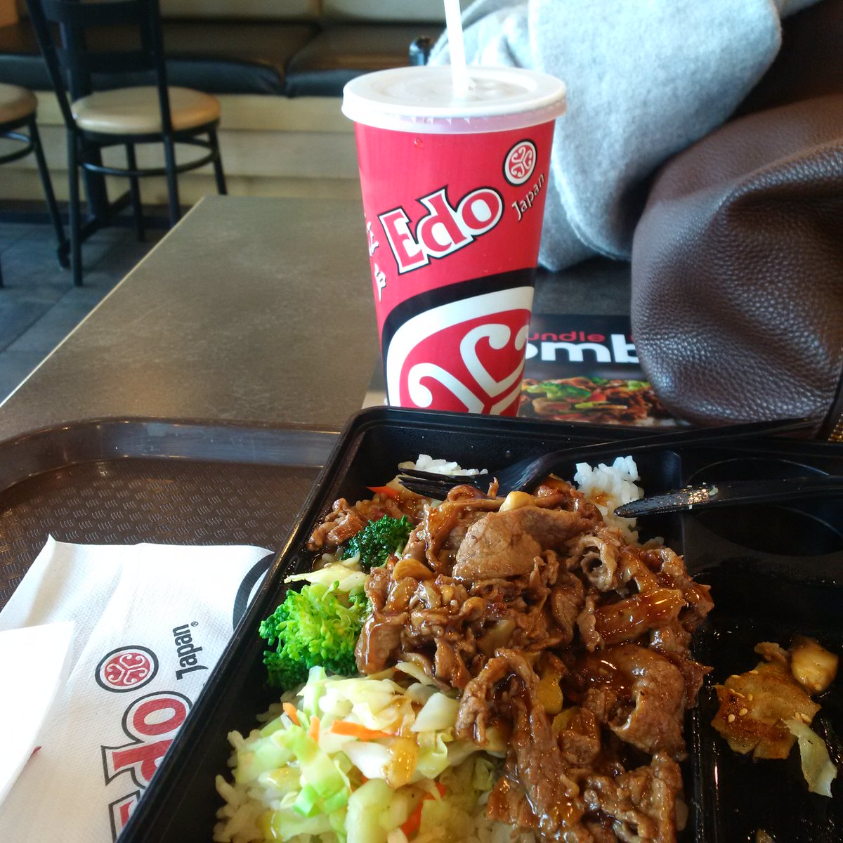 ShaunaBPR's tweet photo. Nothing like starting your week with yummy @edo_japan @BrooklinePR #delicious #readyforweek https://t.co/FKrYS8UAEV