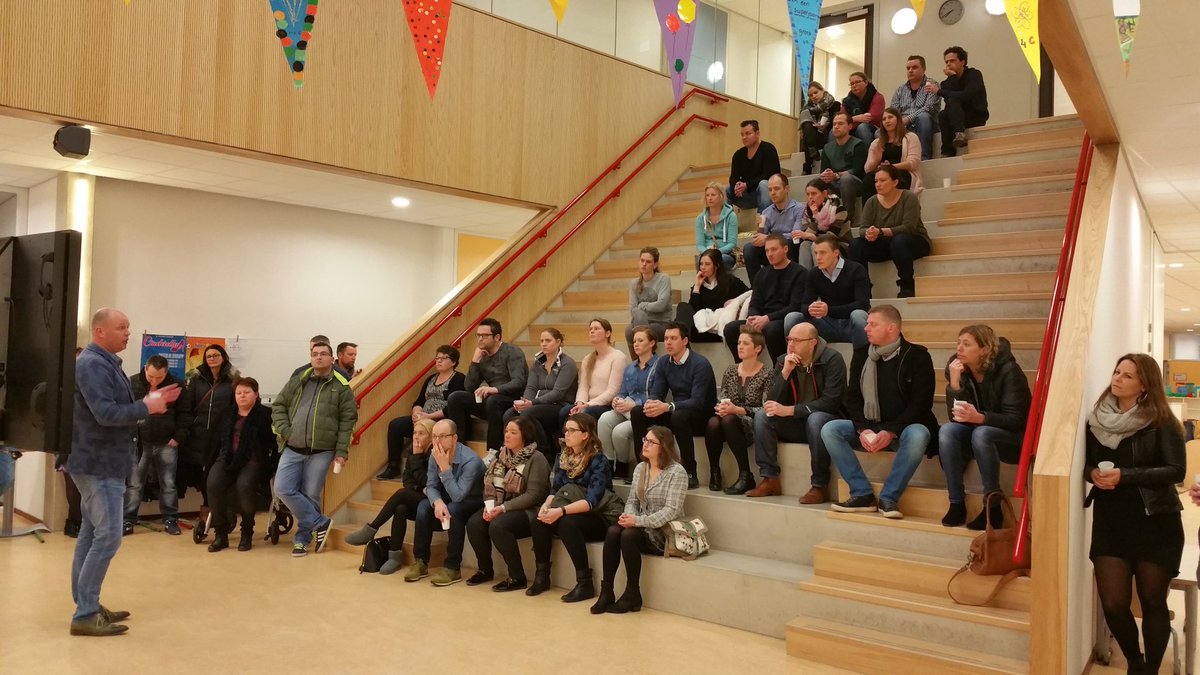 bsemmaus's tweet photo. Vanavond informatieavond op de Emmaus. Vrijdag zijn nieuwe ouders en kinderen welkom om de school in bedrijf te zien. https://t.co/Vx5xooqm8a