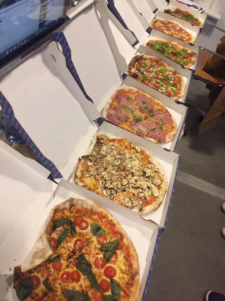 ymschoen's tweet photo. @TradeCastTV #UI #UX feature &amp; design session at @IQMedia_NL defining vod crossplatform update, developing what #ott should be #pizzasession https://t.co/6WHivxxmN8