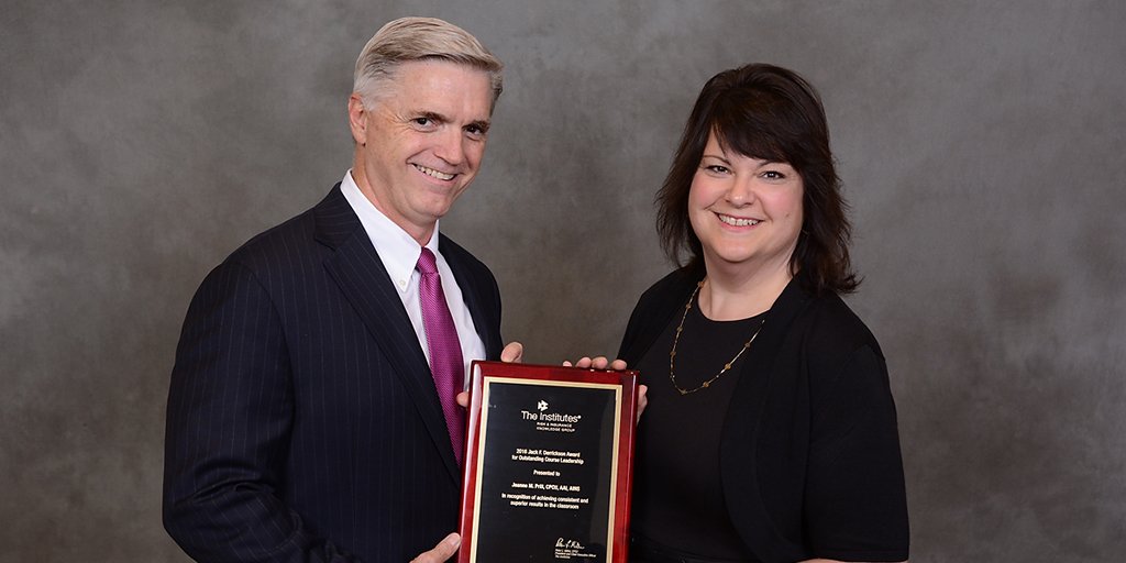 cpcusociety's tweet photo. Congratulations to Jeanne Prill, 2016 Derrickson Award Winner! #CPCUChampion #CPCU2016 https://t.co/a3U7OQp22r https://t.co/GJg5SpSEhJ