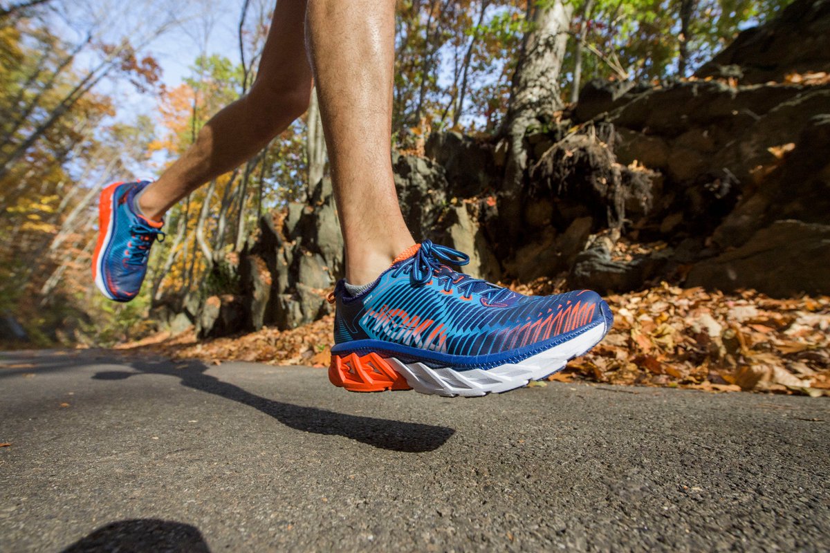 BartYasso's tweet photo. Simply stable introducing the @HOKAONEONE Arahi. Iβm going to try this new shoe out on our Wednesday night shakeout run #simplystable https://t.co/2SWAOU2ZDY