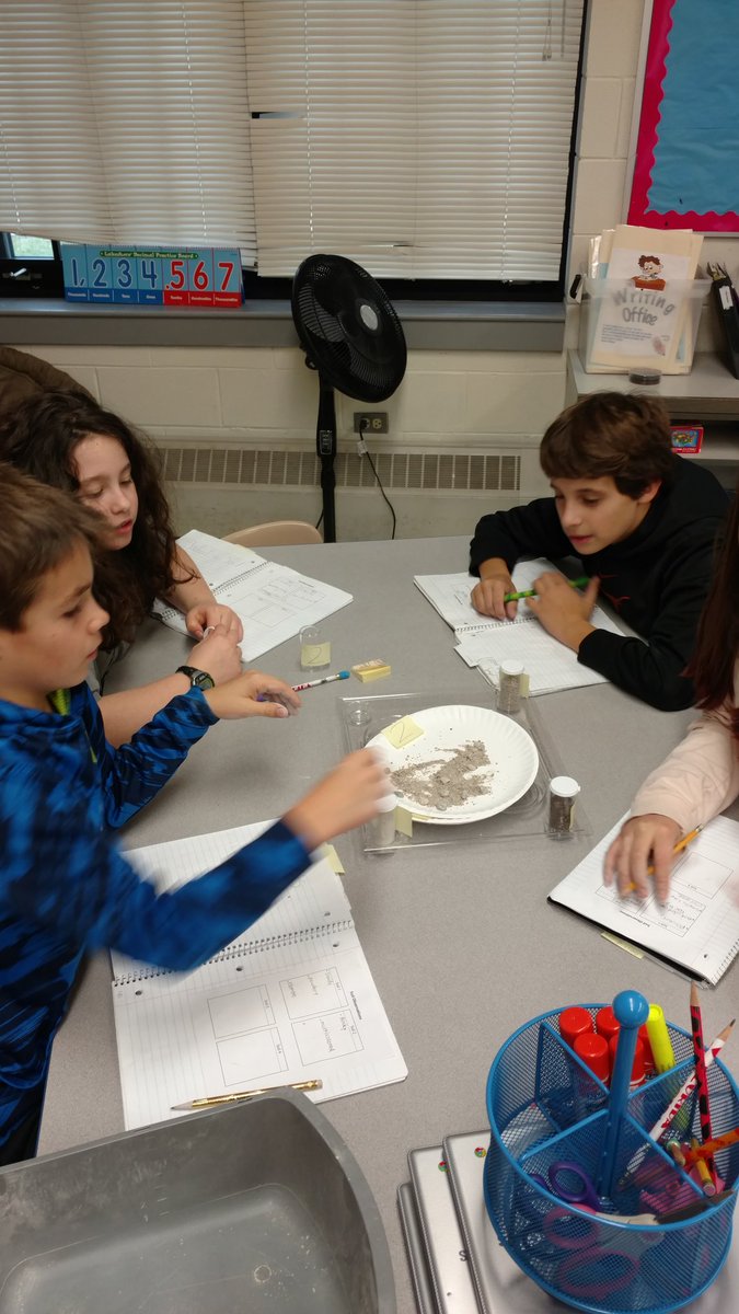 TheMrsDerry's tweet photo. Soil observations! Learning to be specific and detailed! #FOSSfun #madaboutscience @RaviniaSchool https://t.co/6ZFGHHUPb3