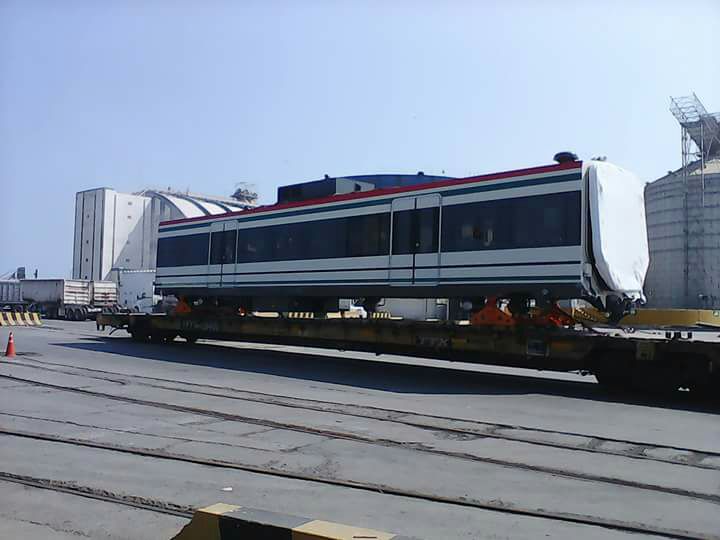 Cap_Pretoriano's tweet photo. Tren Toluca-Mexico llegando al puerto de Veracruz, transportado por WWL
#trentolucaméxico https://t.co/q8Y7uEdxBL