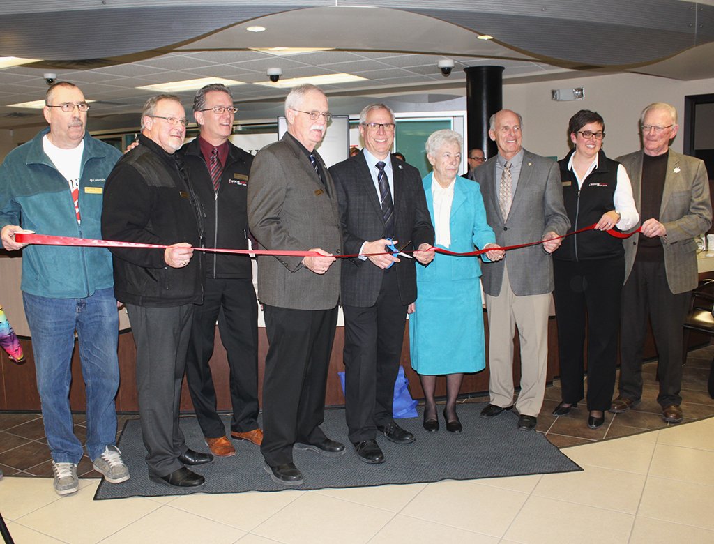 cool100fm's tweet photo. .@cool100fm and @955hitsfm were live on-location to celebrate the launch of @quintefirst at its @BellevilleON branch today! #Quinte https://t.co/9QuPW1KdpR