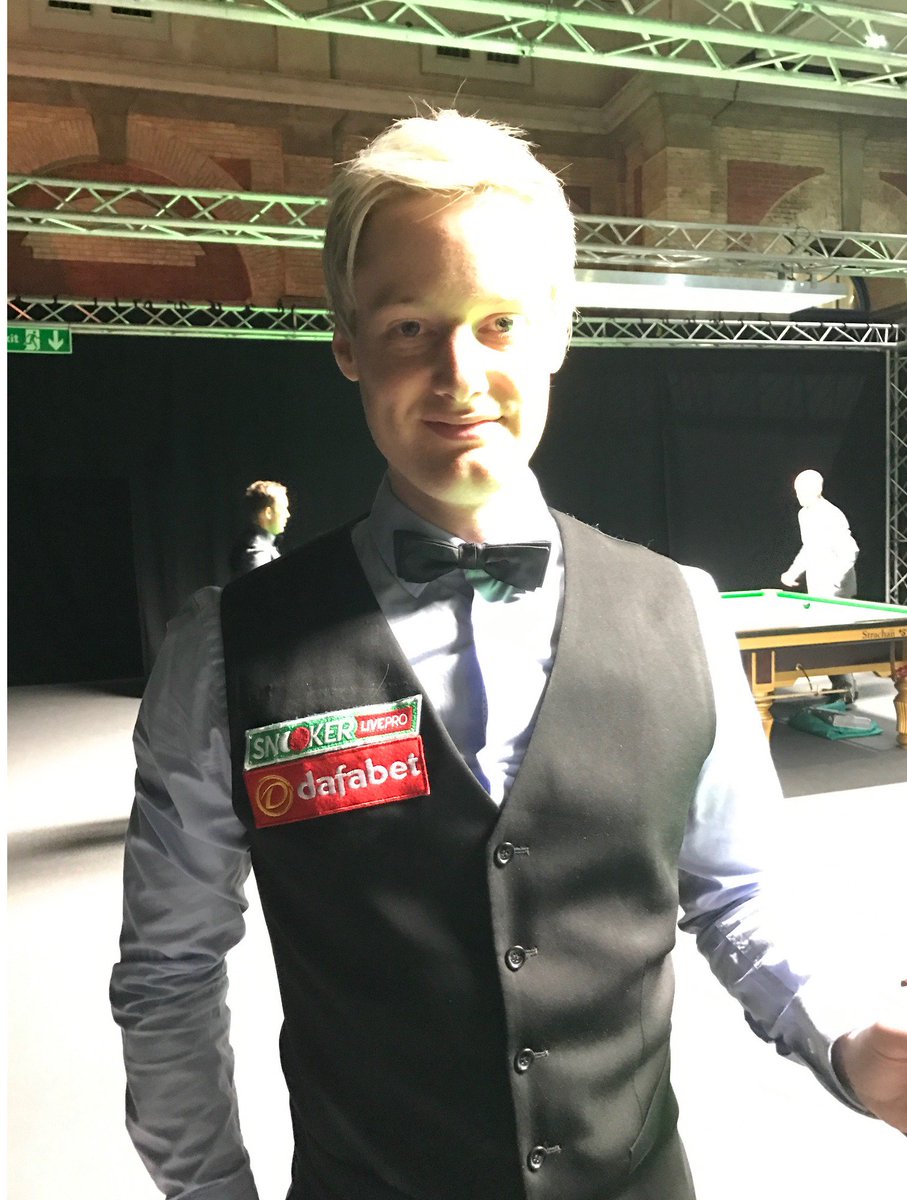 SnookerLivePro's tweet image. @nr147 just before his match vs @TheCaptain147 #dafabetmasters #snooker #snookerlivepro #mobilegames #gamedev