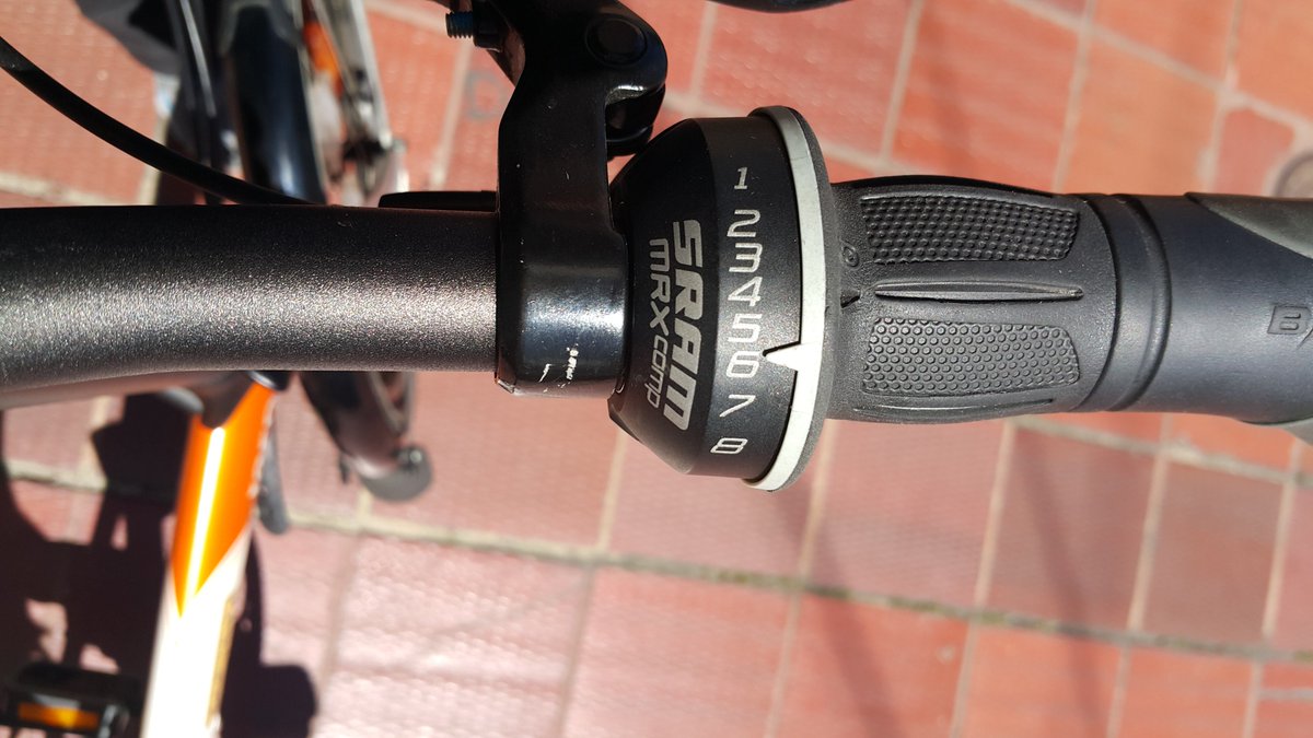 VeroCohen's tweet photo. @Retwiteadero @DonCosito @BiciblesBTA @MujeresBICI @biciososcol vendo en #Bogotá bici #TERN #LinkD8 en excelente estado. informe por inbox https://t.co/PM4Ijy5AN7