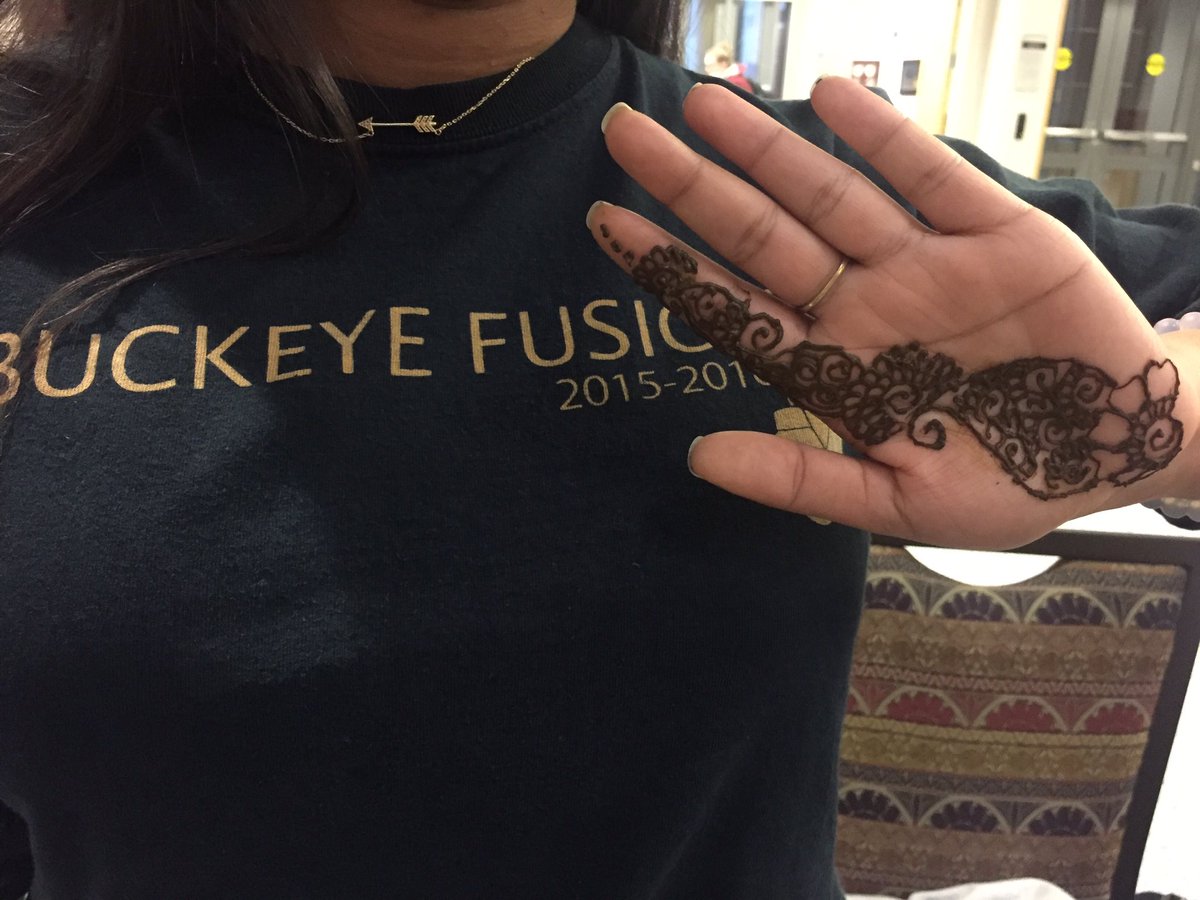 BuckeyeFusion's tweet photo. H E N N A @ OHIO UNION $4 https://t.co/s6CZ0wpzyL