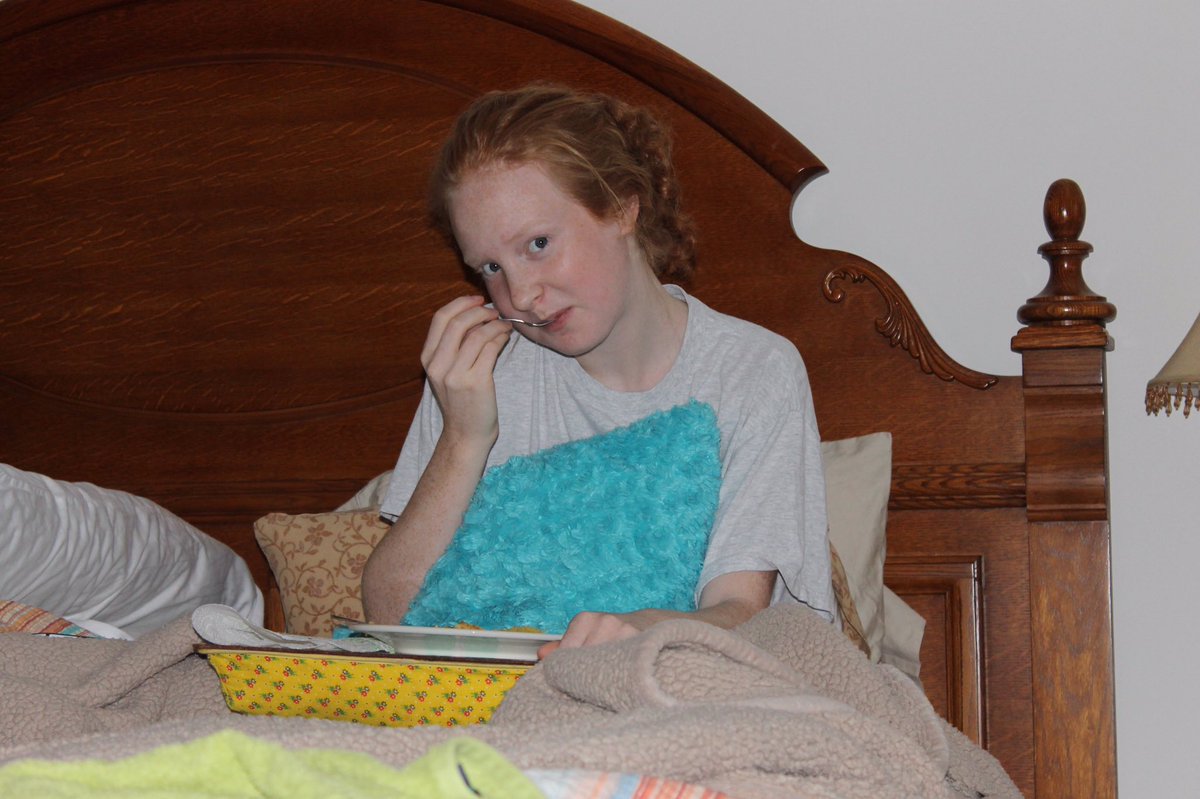 annabethhelmly's tweet image. day before ur bday vs day of ur bday @shelmly