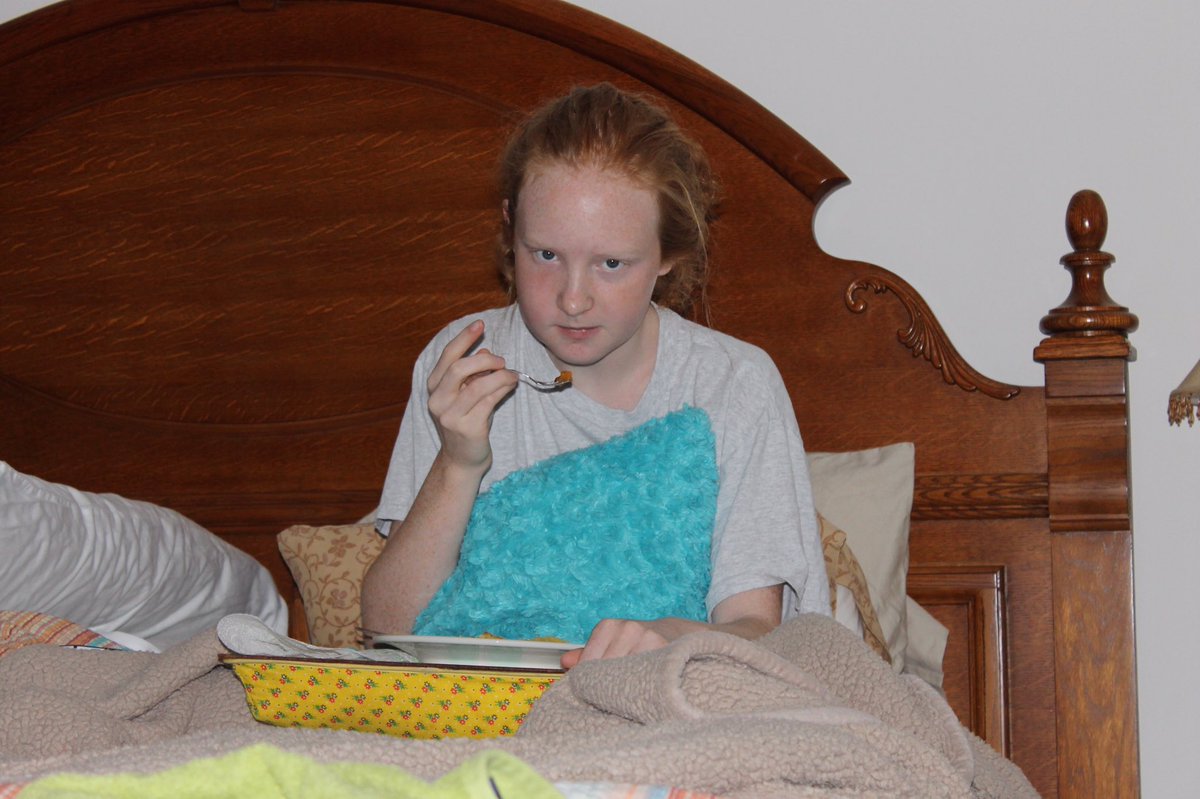 annabethhelmly's tweet image. day before ur bday vs day of ur bday @shelmly