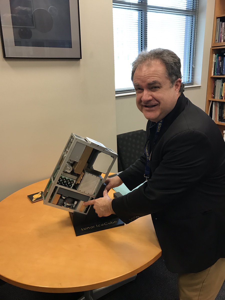 BradKTEC's tweet photo. Visiting w/ Dr. Ben Malphrus of @msu_eass talking @kyaerospace and the upcoming LunarCube mission #KYSpace #WeAreKy #KyMakes @ThinkKentucky https://t.co/uTOwylDFdV