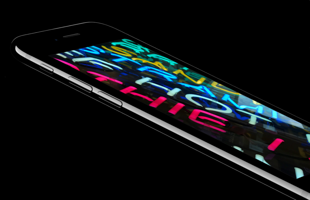 iphoned's tweet photo. 4 redenen om uit te kijken naar een iPhone met OLED-display → https://t.co/f7mdKh5UKN https://t.co/kvCN9VDS6R