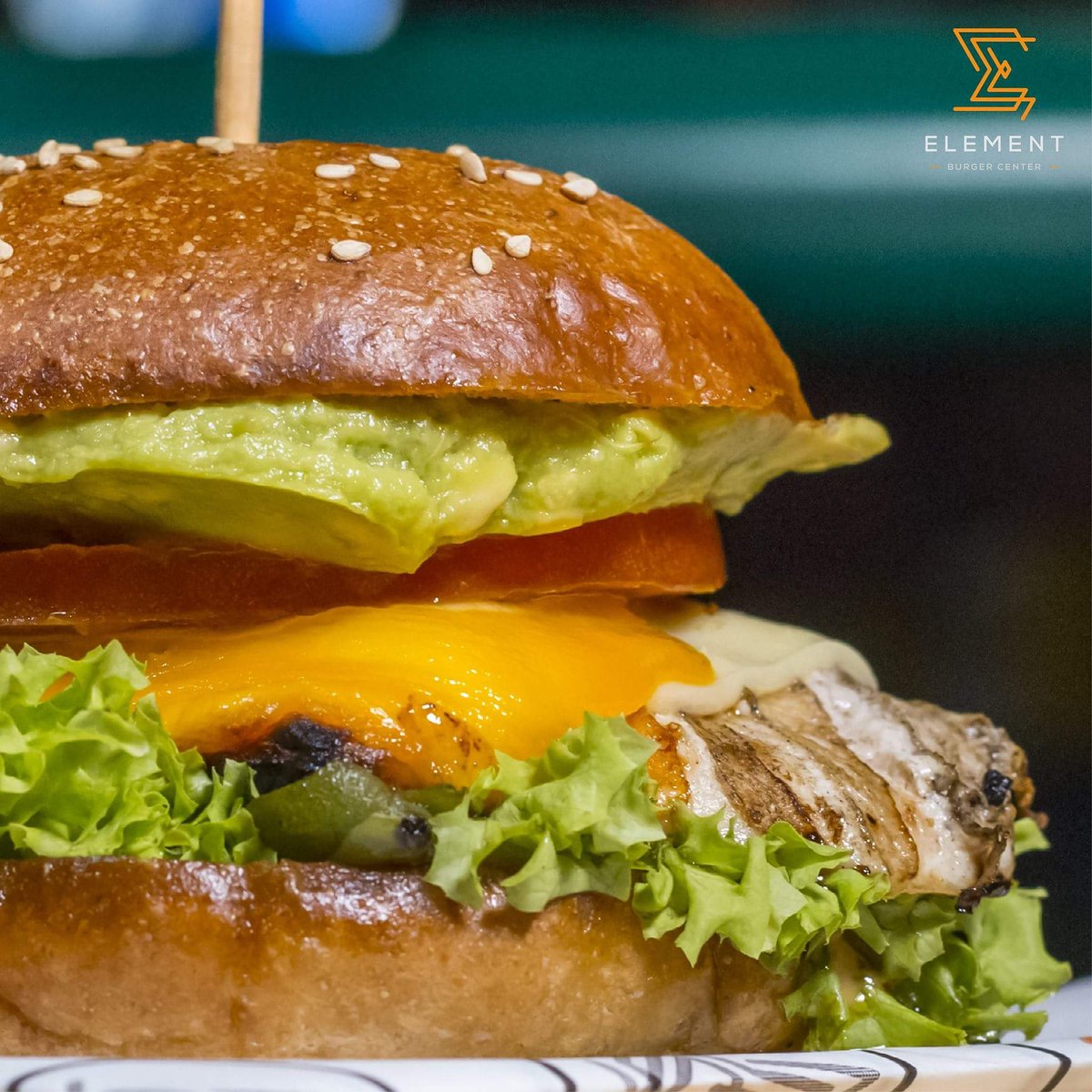 ElementburgerC's tweet photo. Así de cerca TODO tiene buena vista.
#ElementBurgerCenter. https://t.co/lEQNnpIof3