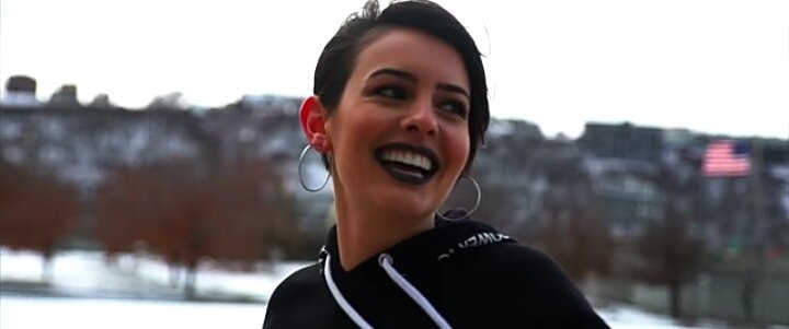 sarcasticjennie's tweet photo. I'M LOVE IT πππππ
@LisaCim @JODYHiGHROLLER the best β
#HitMeUpOUTNOW ππ https://t.co/754t7q7gse