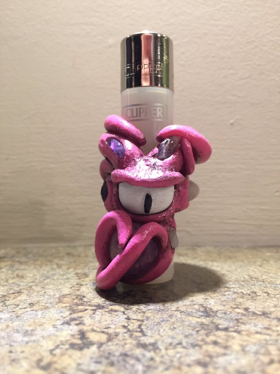 Tom_Creations's tweet photo. Some lighters i made for the family. 

Link to store in bio

#handmade #clipperlighter #lighters #clipper #alien #unique #family #etsy https://t.co/KD2ehAX5cP