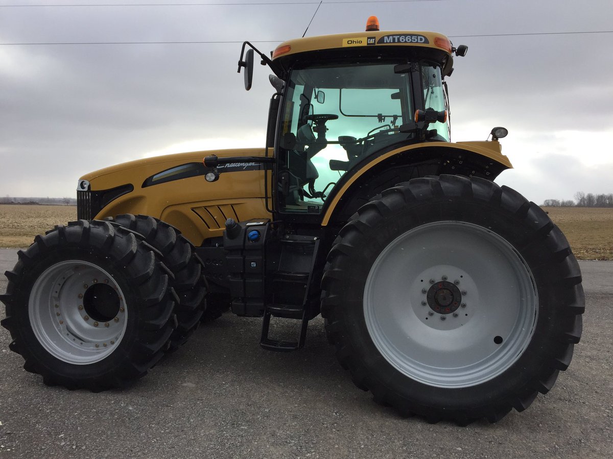 MikeWilleke's tweet photo. 2011 Challenger MT665D for sale! 1,081 hours. Very clean tractor https://t.co/0WYmjnEf6H