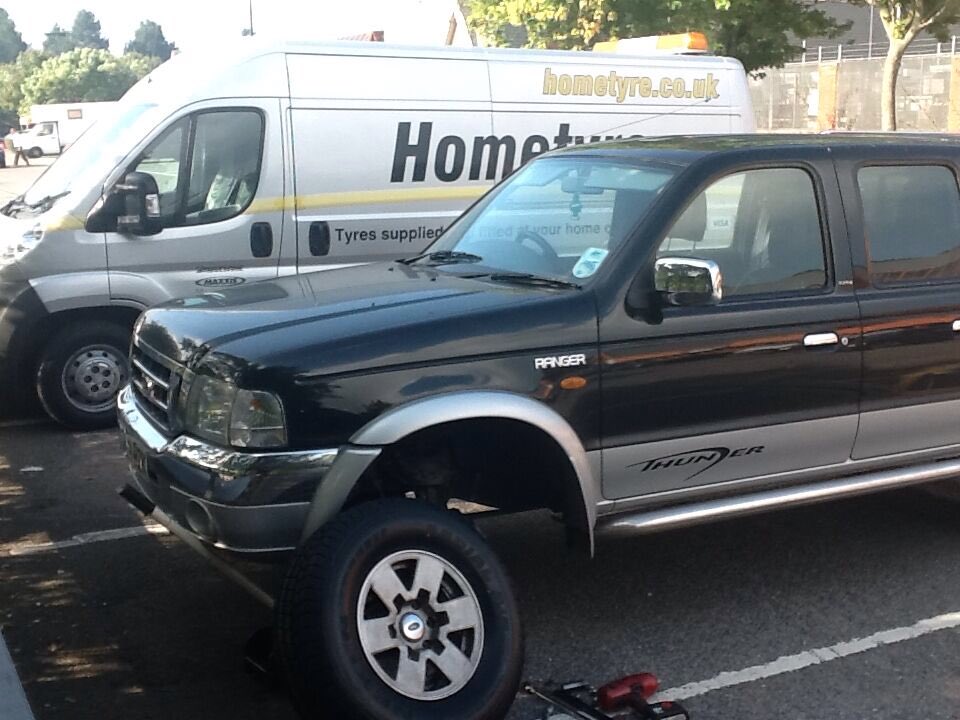 HometyreSussex's tweet photo. #4x4 tyres supplied & fitted at your home or work. #Hometyresussex Mobile Tyre Service, punctures, tracking, #midhursthour #petworthhour https://t.co/UMiLRJHlA9
