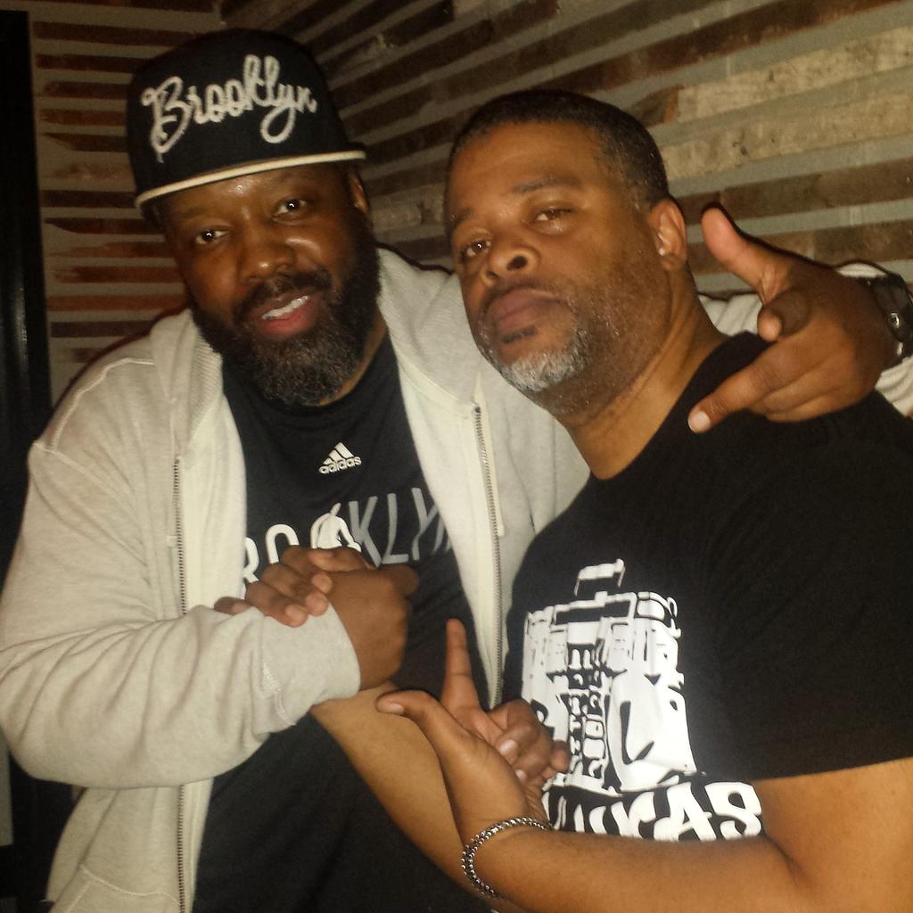 malikapedia's tweet photo. Shouts 2 @9thwonder &amp; @KadeemHardison 4 the night of 1/15. #HIPHOP #THEMUSICIANLIFE https://t.co/Qzk5ERHGWU