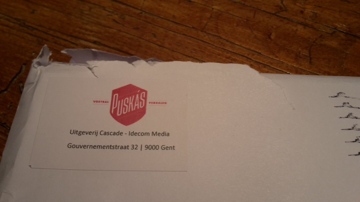 De postbode kon blijkbaar ook niet wachten om het nieuwe <a href="/PuskasMagazine/">Puskás</a> te lezen ;-) #leesvoer #voetbalmaardananders