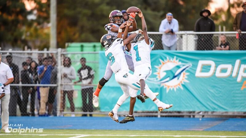 DolphinsAcademy's tweet photo. 2017 Miami Dolphins Youth All-Star Game presented by Broward College! #LetsPlayFootball #Dade #Broward #DolphinsASG @BrowardCollege https://t.co/FbGPKvO7RW