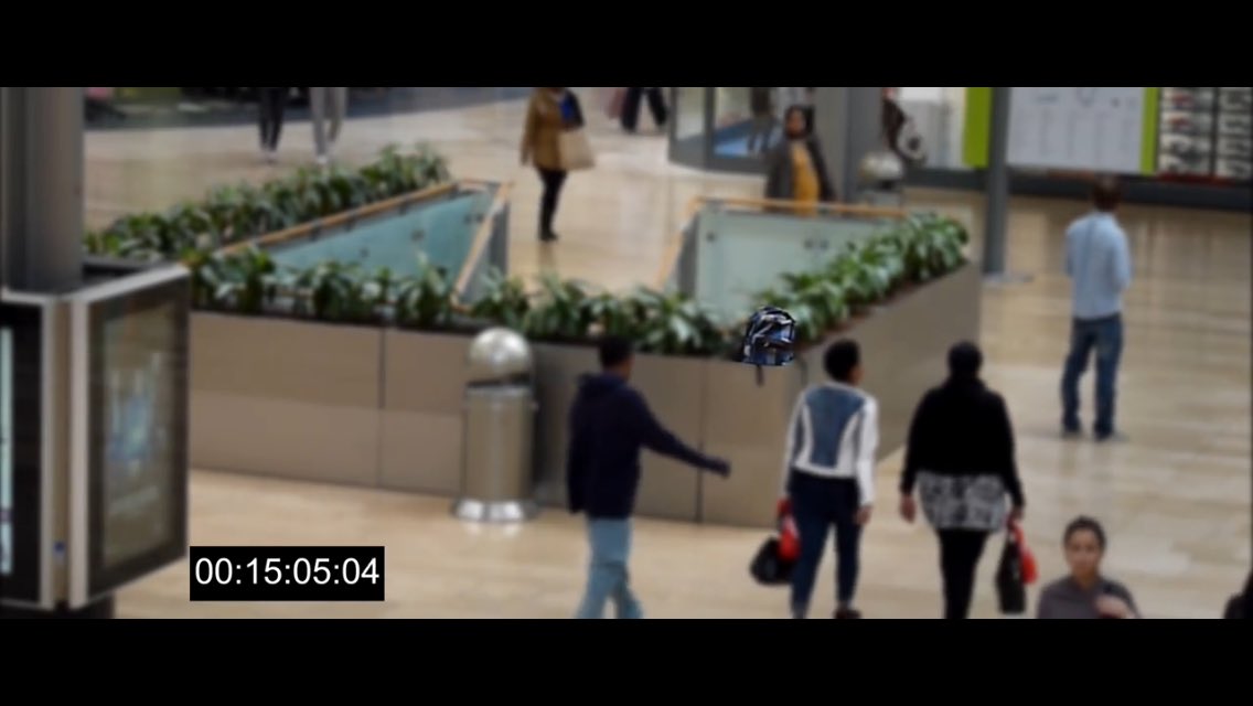 Handyklau wird zum Filmprojekt und anschließend zum Hype. Ob der Dieb das Video auch schon gesehen hat...? youtu.be/NpN9NzO4Mo8