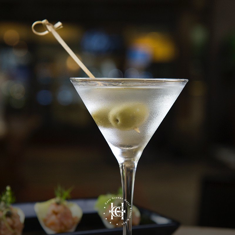 A atmosfera de sofisticação e requinte do Lobby Bar transforma reuniões e enco... instagram.com/p/BPYT98ijUqP