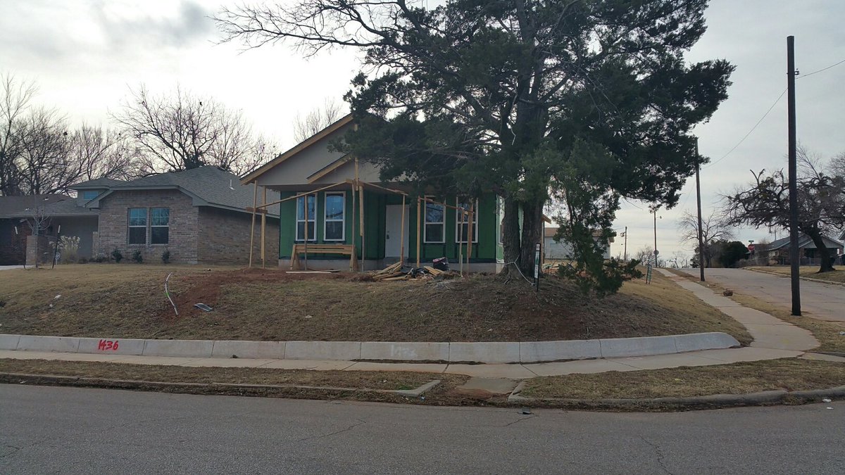 Starting 2017 with a BANG!! Here are snapshots of just 3 projects underway in SNI neighborhoods! #SNIpartnersingood facebook.com/SNIOKC/posts/1…