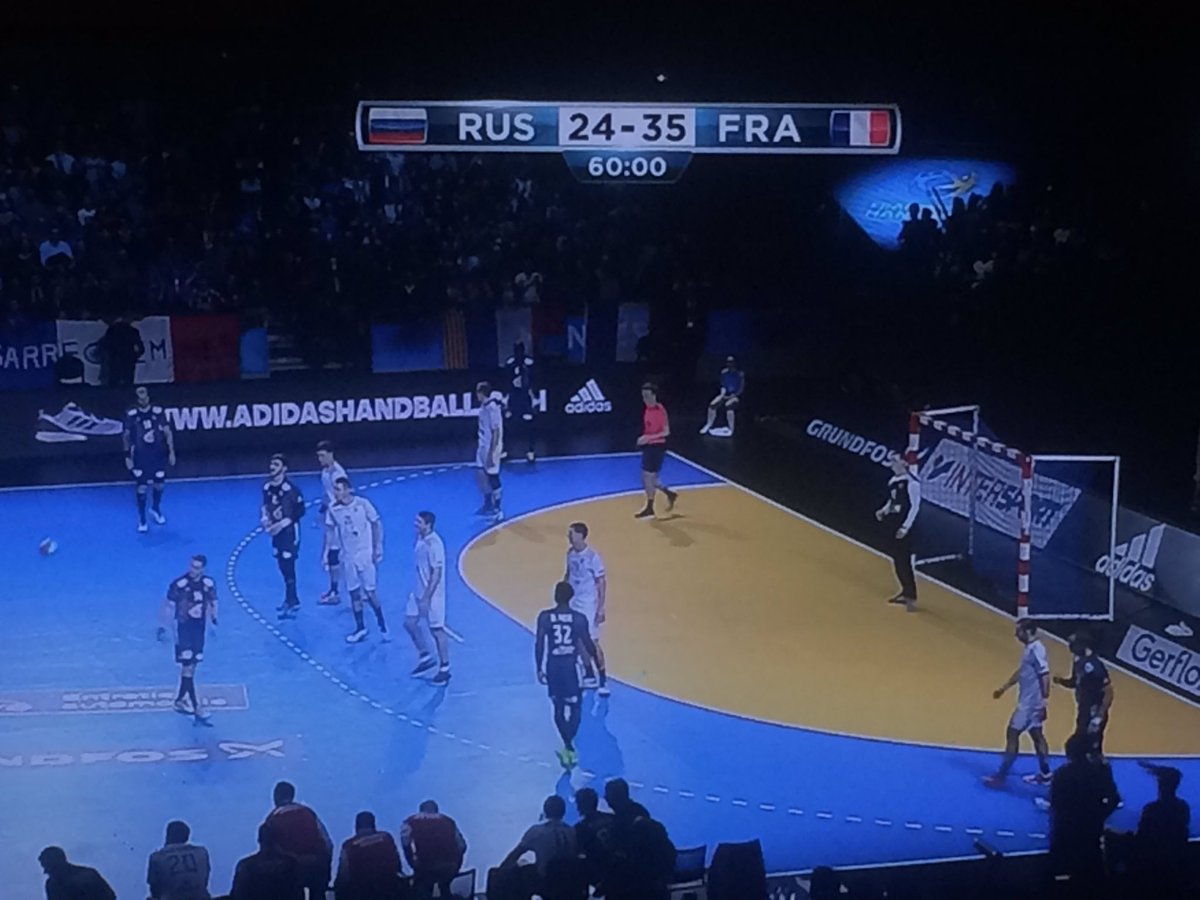FabienJaquet's tweet photo. #Handball2017 les Bleus dominent la Russie 35/24 ! Quel match encore des #experts 
#Edf
#RUSFRA #FRARUS
#PhenomenalHandball
#EspritHandball https://t.co/IxVsVgvtW8