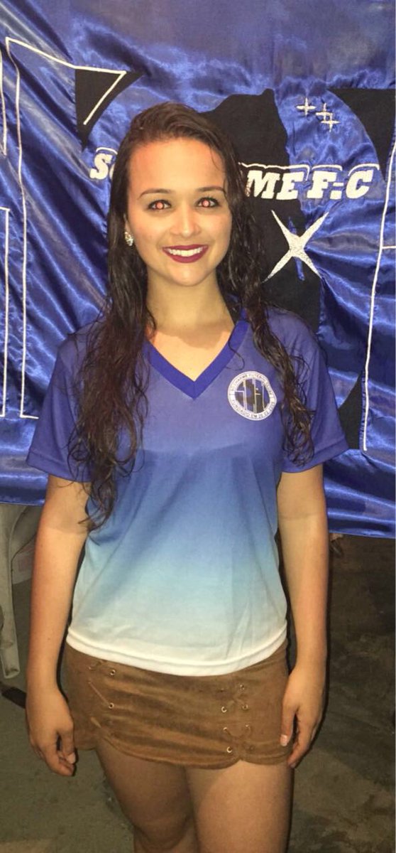 socharme_fut's tweet photo. Encerrou 31.12.16 a posse da Amabile como Musa do Charme!Ela q ficou dois anos no time.Mt obg por tudo e por todo esse tempo com a gente! 😢💙 https://t.co/JwE10XBAPI