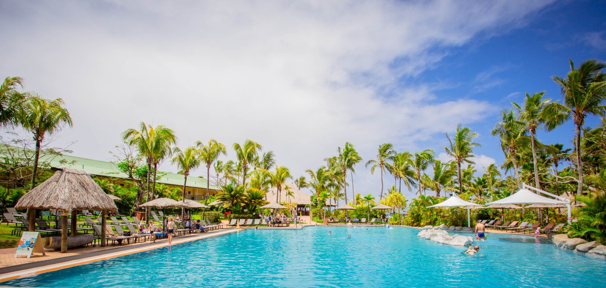 Still on holiday mode?!… Baravi you beauty!
#SunsOut #ChillOutMode #BaraviPool  #Relax #ImOnFijiTime