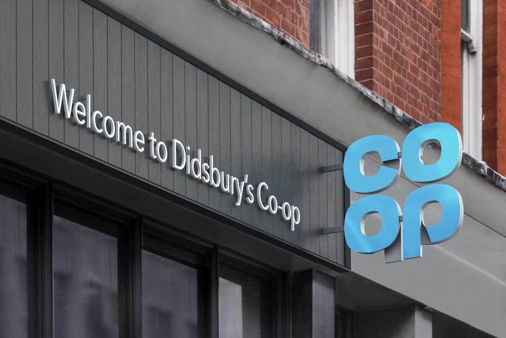 Inkbotdesign's tweet image. How to Improve Your Brand Identity by Redesigning Your #Logo buff.ly/2eOo1W5 #design