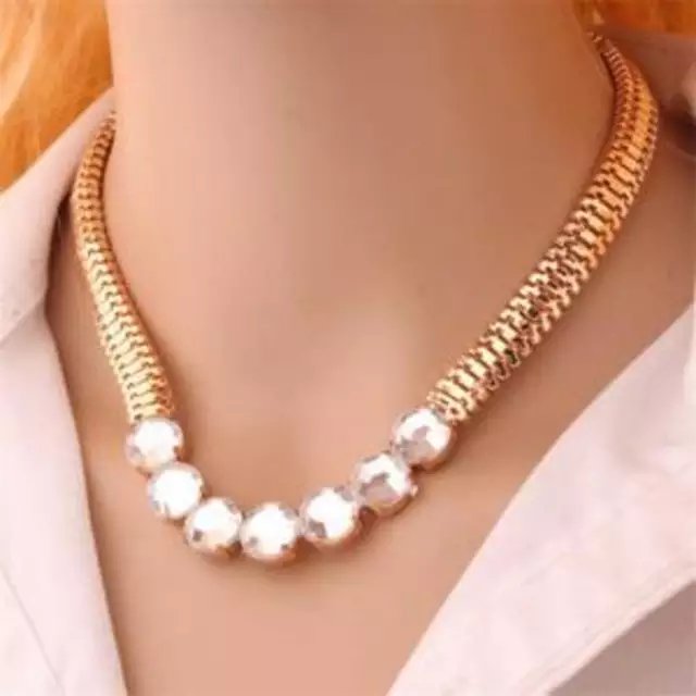 For the love of beautiful jewellery, visit shopo.in/buoteeko
#Shopoholic #Shopotime #Neckpiece #Necklace #FashionJewellery #Jewellery