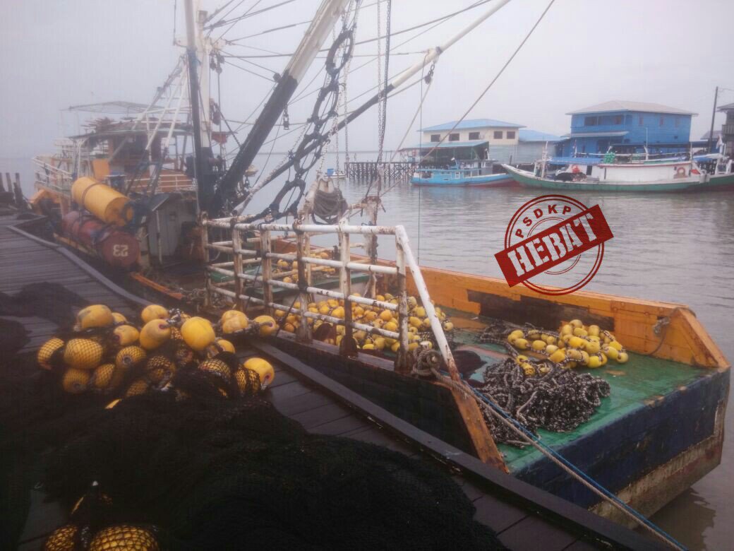 LanPSDKPBitung's tweet photo. Peninjauan persiapan penenggelaman kapal di Tarakan. @humaspsdkp 
#lan2update #integritas #kerjanyata https://t.co/hIONDKhqXh