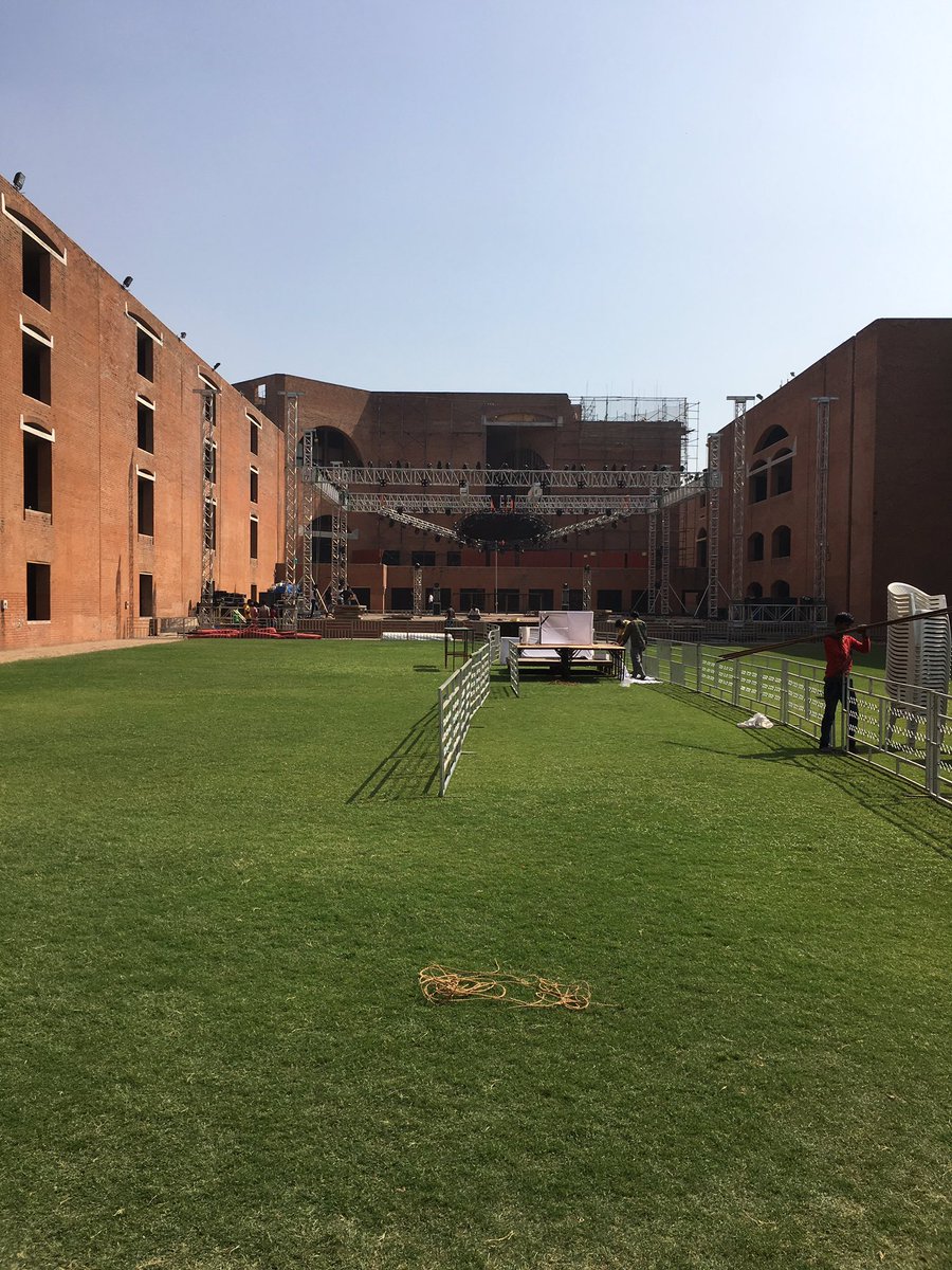 360_techfest's tweet photo. Lunch break at the 360 Degrees Techfest, and the beautiful sunny LKP being prepped for Chaos at @IIMAhmedabad https://t.co/A8AXVeUyzq