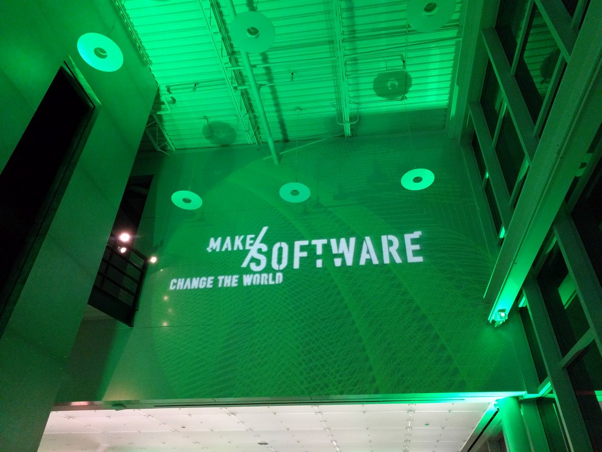 johnklin's tweet image. #makesoftware #isawitfirst