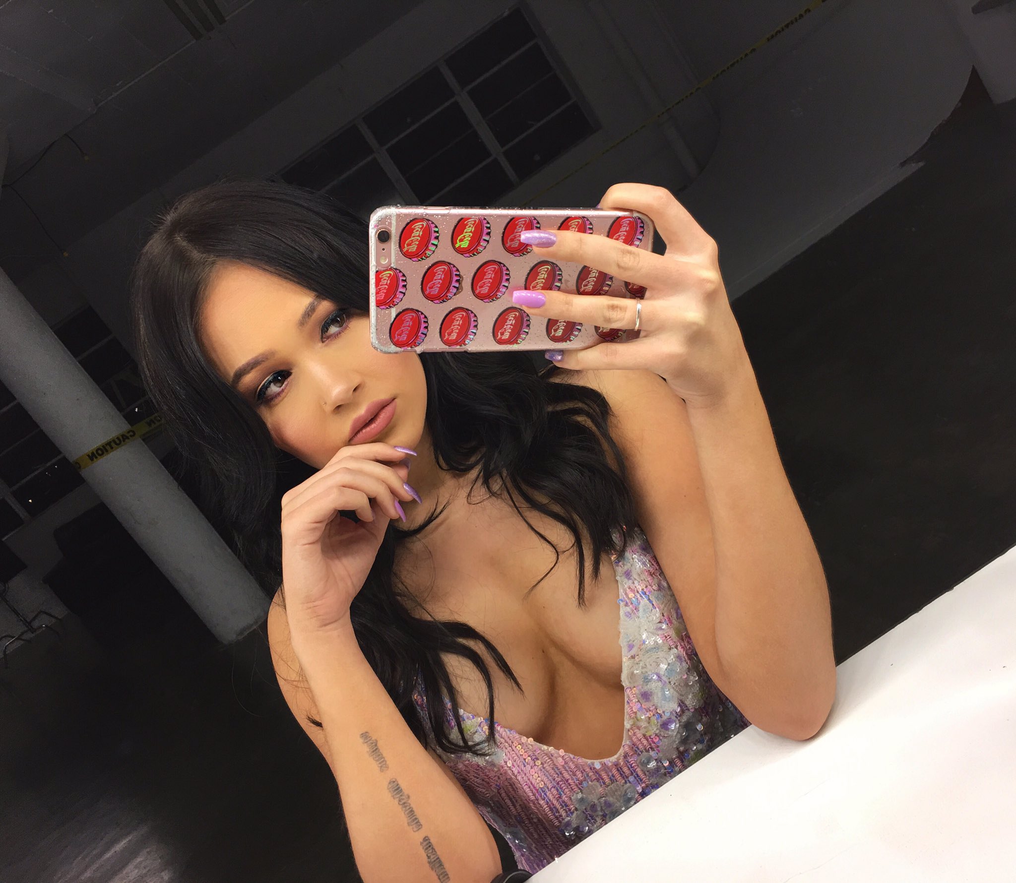 Kelli Berglund on X: Countdown 💓💜 t.coGJQO95hIRH  X