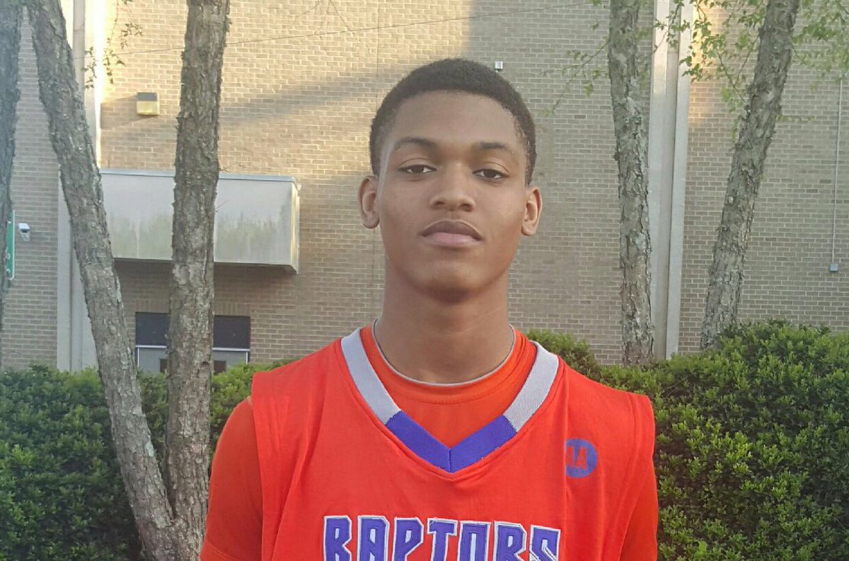 JustinByerly's tweet photo. Raymond Williams with 22 Points
3 asist 4 rebounds for Berea (SC) tonight. https://t.co/ee10jnKiGZ