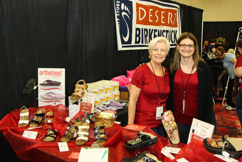 8,000 new customers in one day? It's true! There's still time to become a vendor at #DivasDayOutLV2017! bit.ly/2i7LeZw