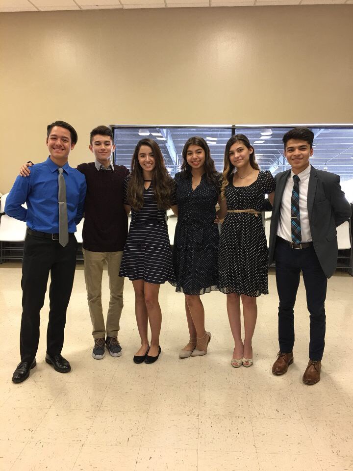 lfhsRGVLEAD's tweet photo. LFHS Student Ambassadors with RGV LEAD Executive Director, Senior Ambassadors, and New Recruits at Young Leaders Summit https://t.co/pAtgwv2tSV