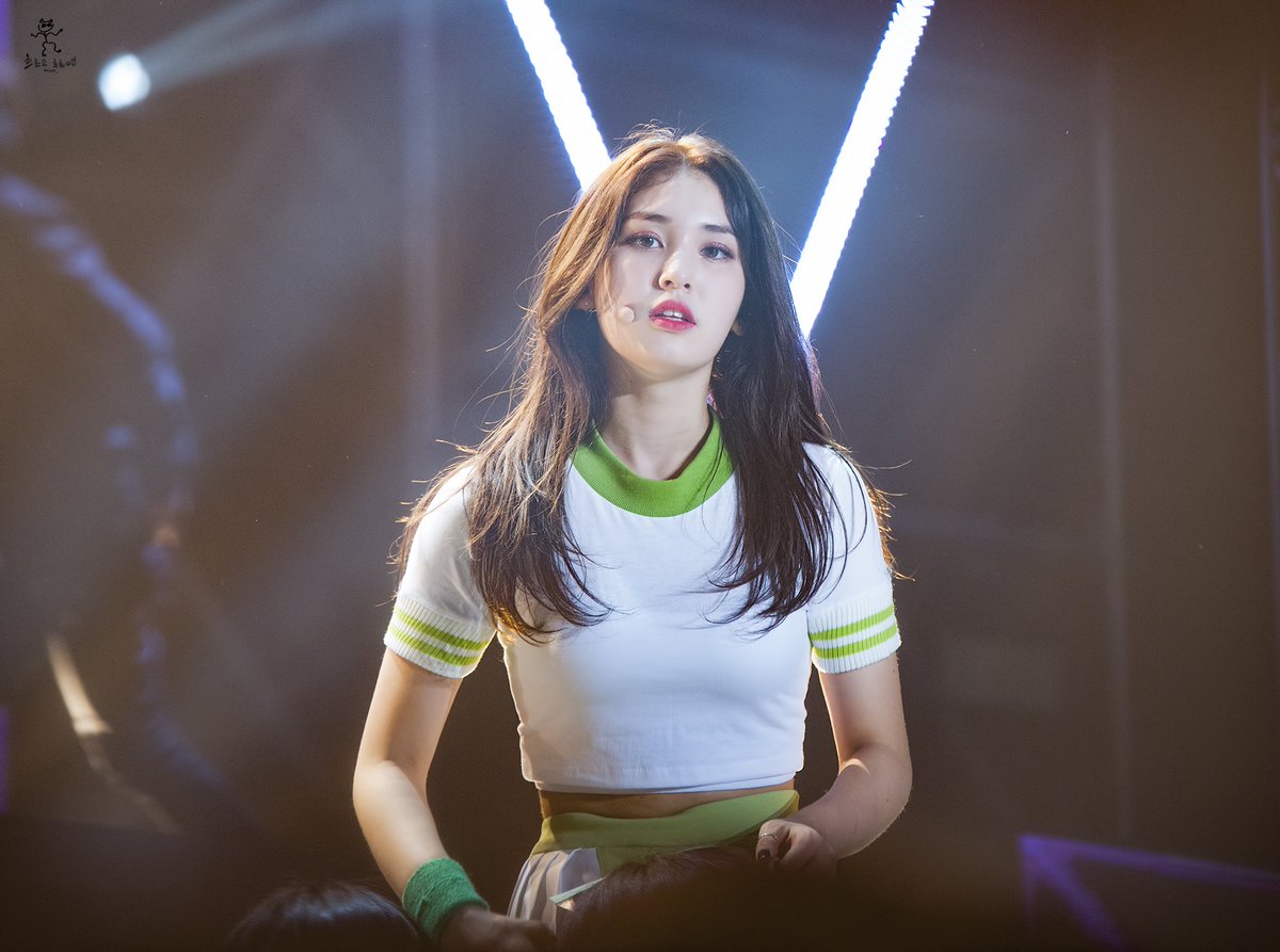 전소미 SOMI 아이오아이 IOI 졸업식 타임슬립 졸업 청담중 축하해 소미야 김도연 hrgogo_