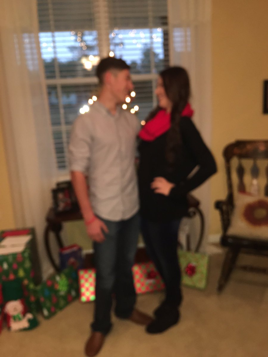 Abbybarnett55's tweet photo. 4 months w/ my best friend today😉😍 https://t.co/YM2y7msz3A