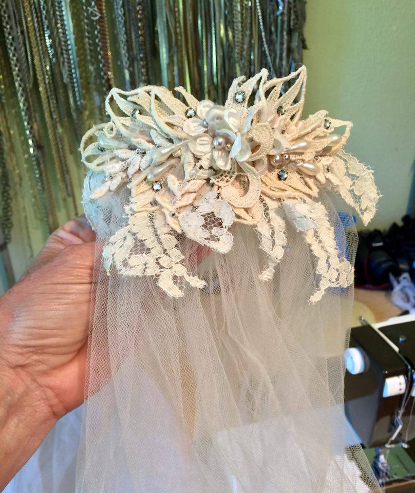 Urchin_Design's tweet photo. Headpieces are often designed utilizing lace matching the brides dress. Headpiece in work~ https://t.co/kUZ7ShMkTh #engaged #pdxbride https://t.co/jggD7XpsLa