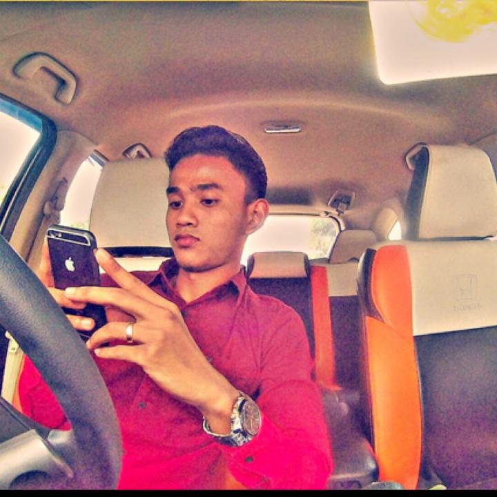 irvanriyadhoh's tweet photo. Come hangout with me on #BIGOLIVE. https://t.co/Z7EKuH3hjp https://t.co/jp7keIgZvf